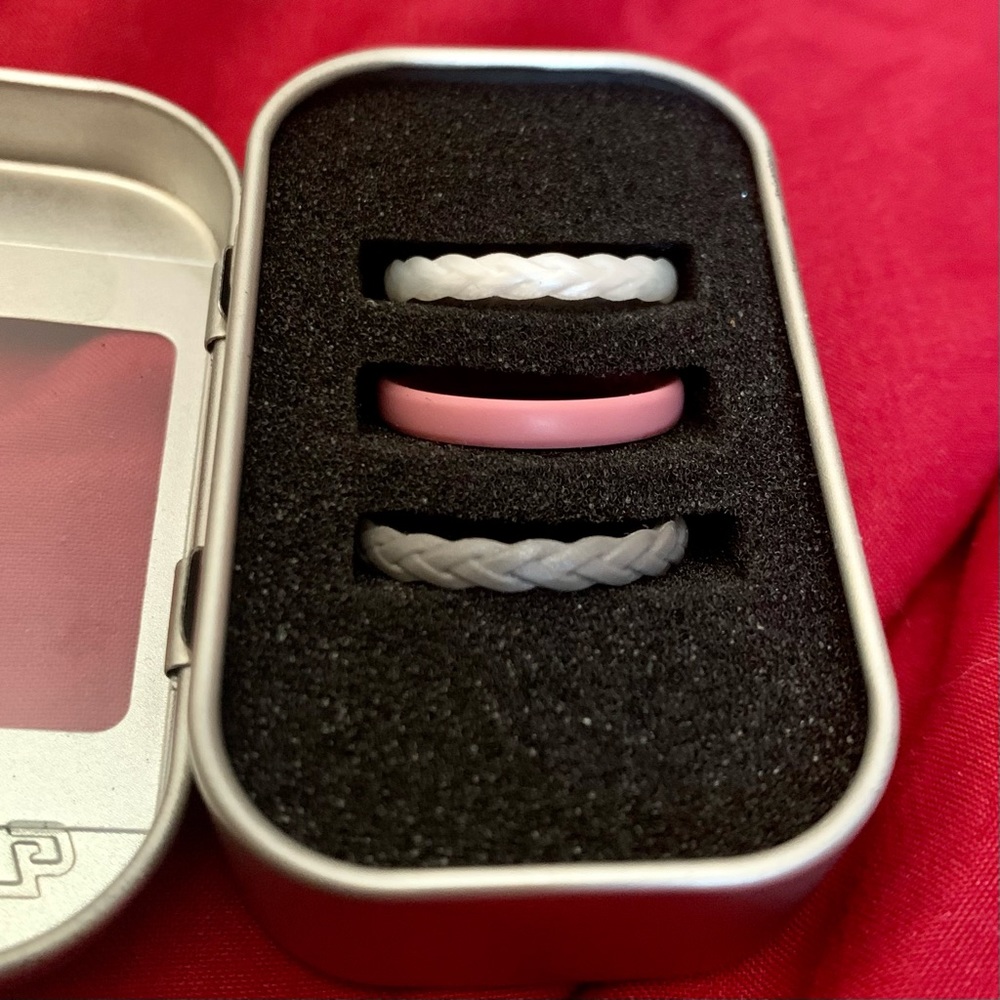 GrooveLife Silicone Stackable Ring Set
